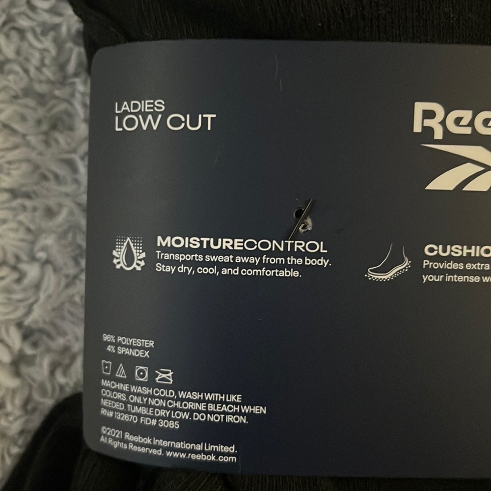 New Reebok Socks - Picture 2 of 2